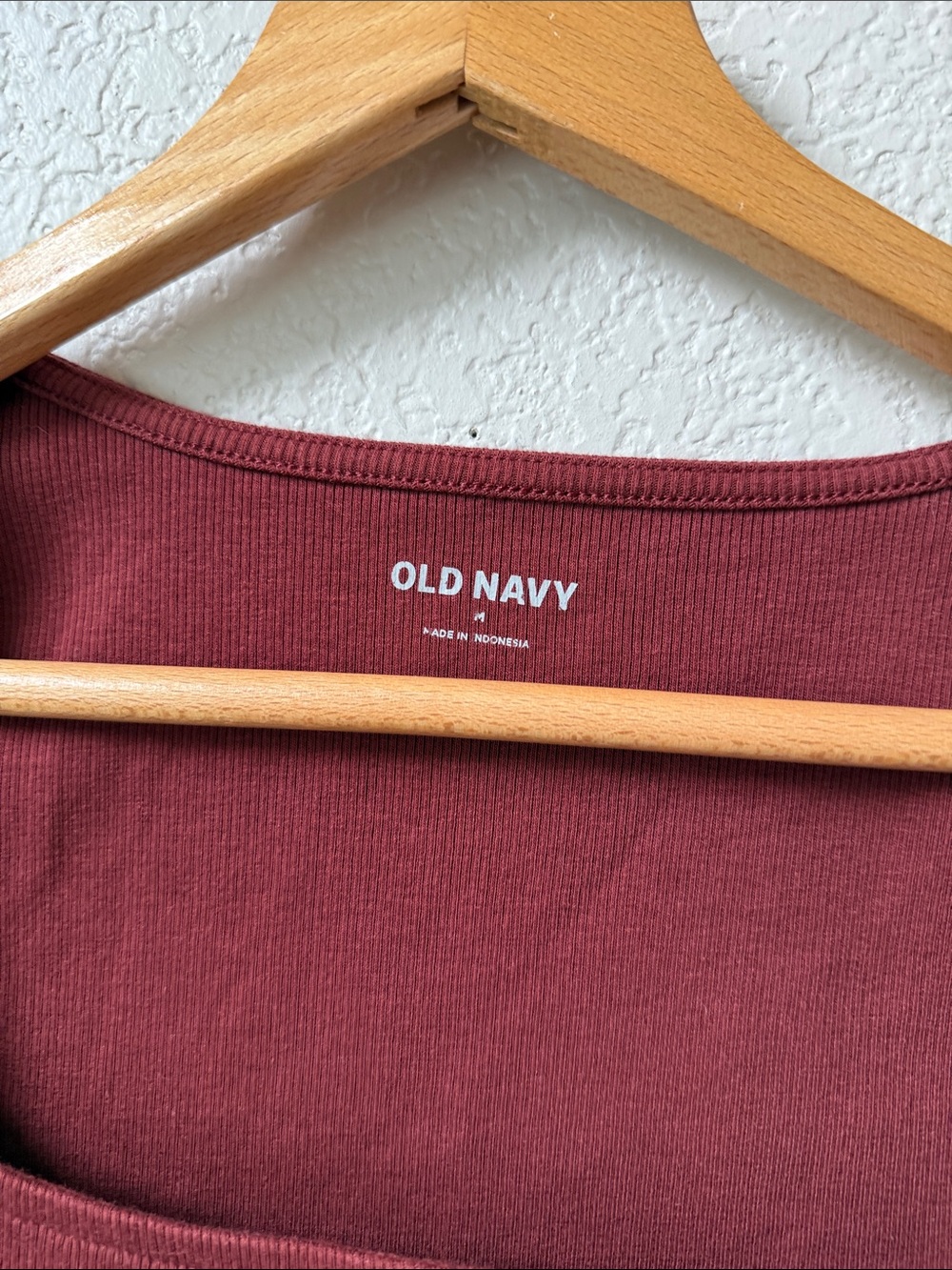 Old Navy Square Neck Short Sleeve Shirt Cropped Red Maroon size Medium - Picture 4 of 6